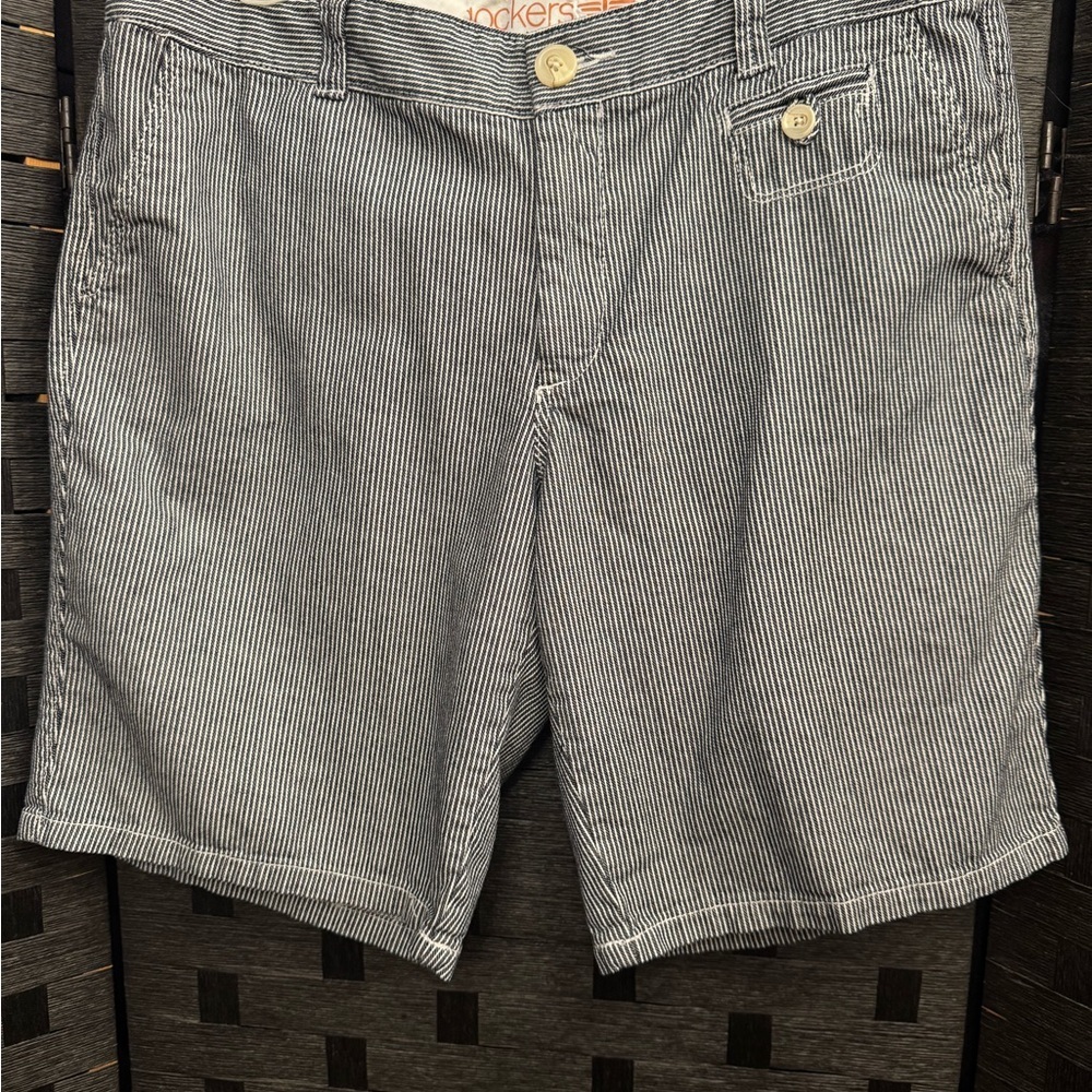Dockers womens Striped Shorts in Black and White